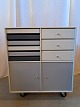 Bogkasse med skuffer
  Kr. 2500,-