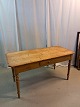 Gammelt 
køkkenbord
 Kr. 2800,-