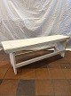 Bænk i malet træ.Kr. 450,-