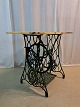 Symaskinestel med plade   kr. 950,-